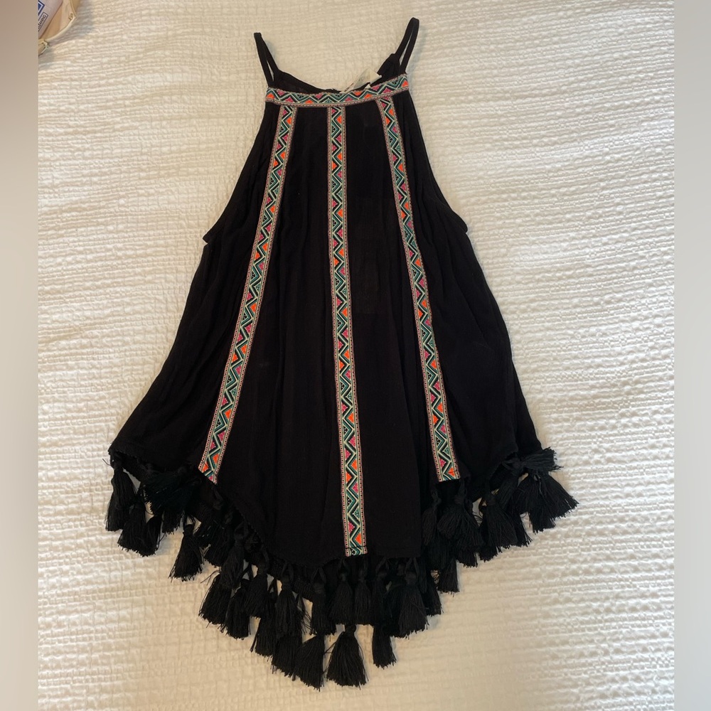 NWT size 4 H&M Coachella black tank